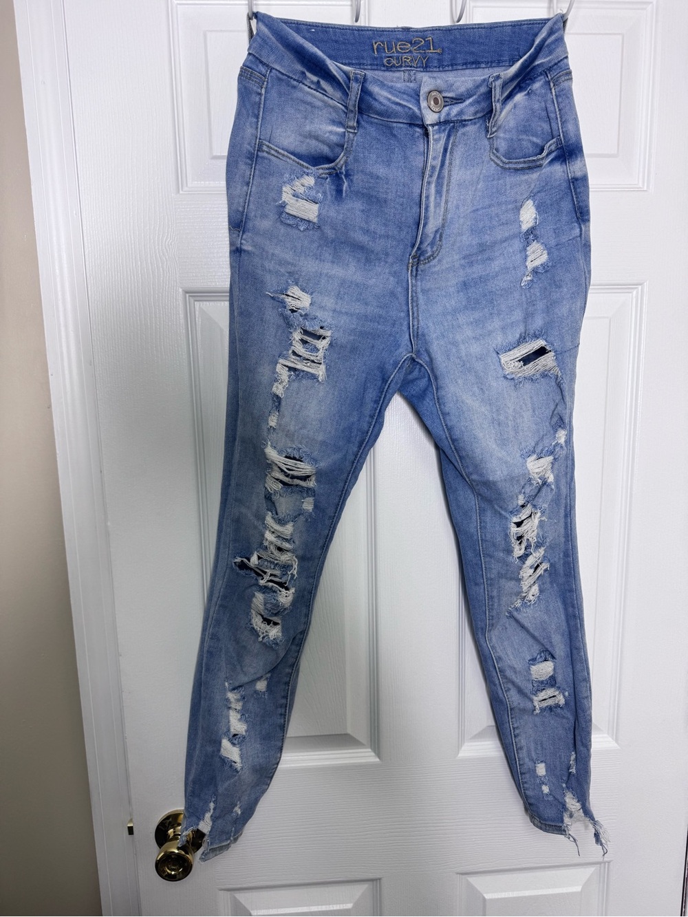 Rue21 Light Blue Distressed Skinny Jeans